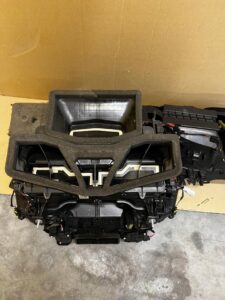 KOMPLETNA NAGRZEWNICA PAROWNIK DMUCHAWA BMW 5 G30 G31 M5 F90