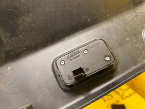 LISTWA OSŁONA KLAPY BAGAŻNIKA MERCEDES W257