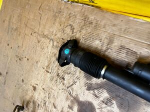 AMORTYZATOR TYŁ TYLNY AKTYWNY MERCEDES GL X166