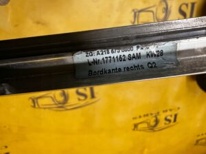 LISTWA KAROSERYJNA BŁOTNIKA TYŁ PRAWY MERCEDES CLS W218 SHOOTING BRAKE