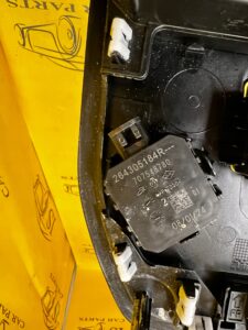 LAMPKA OŚWIETLENIE PODSUFITKI WNĘTRZA SOS RENAULT ESPACE VI AUSTRAL