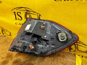 LAMPA W BŁOTNIK TYŁ TYLNA LEWY LEWA LED MERCEDES GLS X166 USA