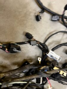 WIĄZKA INSTALACJA SILNIKA KLEMY MERCEDES GL X166 4.7 V8