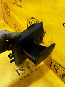 OSŁONA DEKOR SCHOWEK DESKI KONSOLI LEWA PRZYCISK BAGAŻNIKA FORD MUSTANG VI