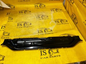 OSŁONA PRZECIWDESZCZOWA TYLNY CENTRALNY ELEMENT RAMY RANGE ROVER VELAR L560
