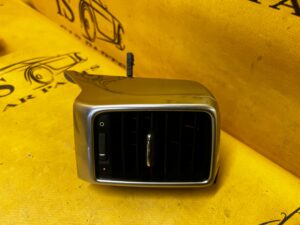 KRATKA NAWIEWU TYŁ PRAWA PRAWY ŚRODKOWA PORSCHE PANAMERA 970 I LIFT