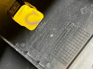 KOMPLETNA OSŁONA KOLUMNY KIEROWNICY FORD KUGA MK3