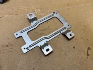 WSPORNIK UCHWYT MOCOWANIE MODUŁU STEROWNIKA KOMUNIKACJI FORD EXPLORER MK6