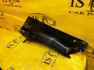 POSZYCIE OSŁONA SŁUPKA ŚRODKOWEGO B PRAWY CHEVROLET CORVETTE C5 97-04