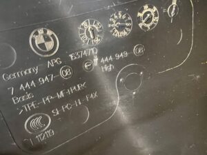 WYGŁUSZENIE ŚCIANY GRODZIOWEJ GRODZI BMW 1 F40