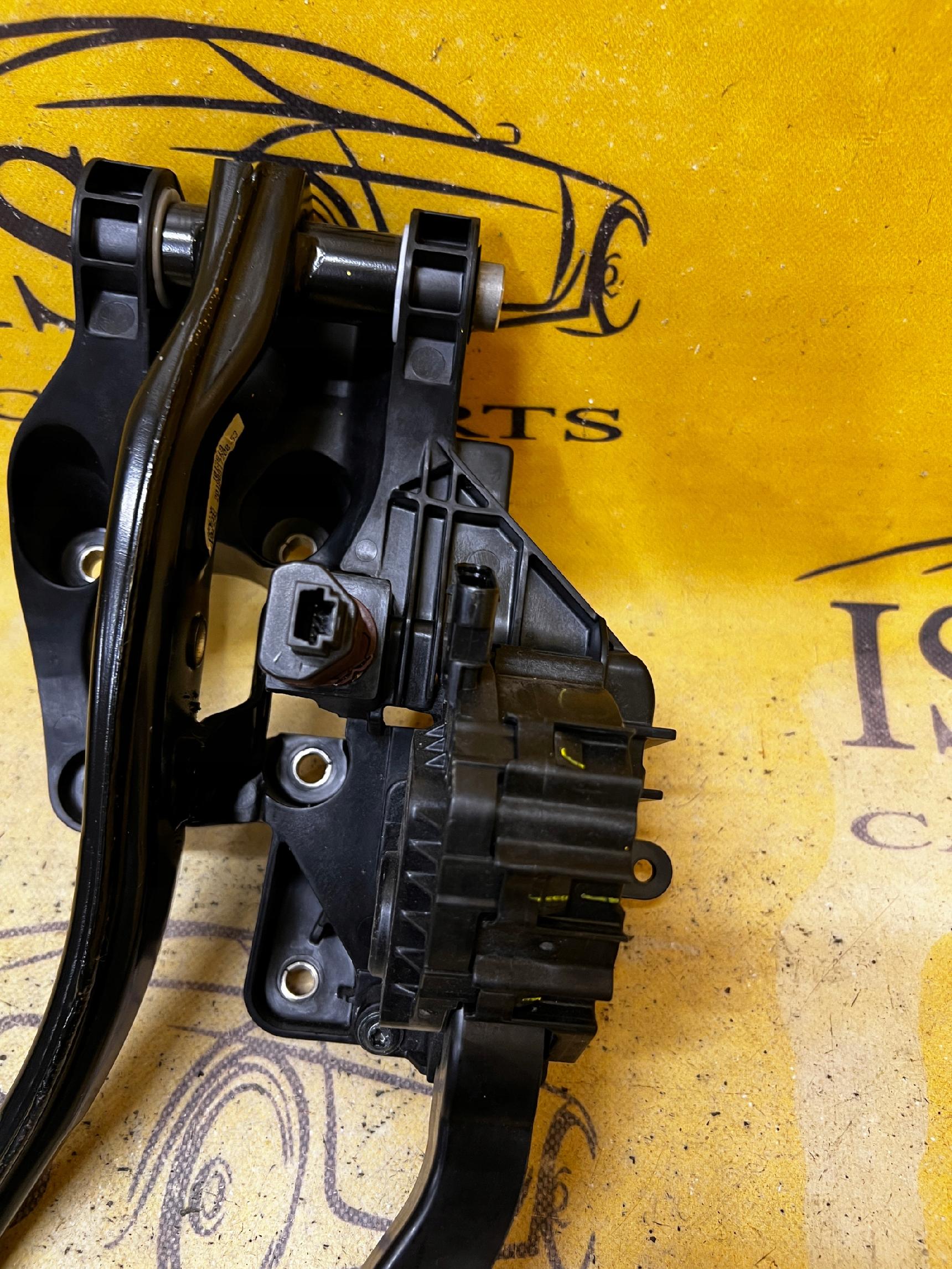 KOMPLET PEDAŁY PEDAŁ HAMULCA GAZU POTENCJOMETR TESLA MODEL 3 PRZEDLIFT