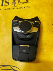 PANEL STEROWANIA PRZEŁĄCZNIK MMI TOUCHPAD AUDI TT 8S