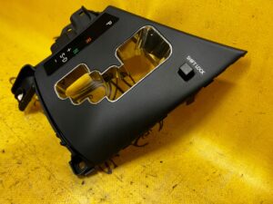 OSŁONA DEKOR WYBIERAKA SKRZYNI BIEGÓW TUNELU LEXUS RX 450H III 3 AL10