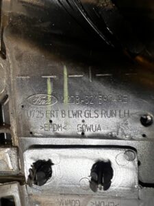 USZCZELKA DRZWI SZYB KAROSERII GÓRNA LEWA 4 DRZWI FORD BRONCO 21-