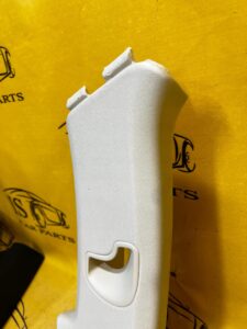 OSŁONA POSZYCIE SŁUPKA B LEWA VOLKSWAGEN TOUAREG PORSCHE CAYENNE II