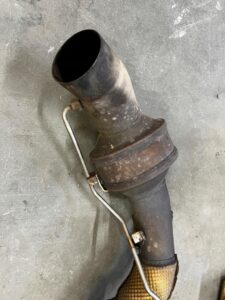 KATALIZATOR PRAWY BMW M5 F90 M8 F91 F92 X5M F95 X6M F96 4.4 V8