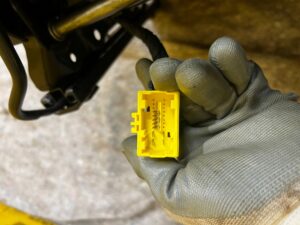 FOTEL PRZÓD PRAWY PASAŻERA AIRBAG ALLURE ELEKTRYCZNY PEUGEOT 3008 II EU