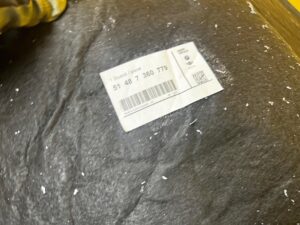 WYGŁUSZENIE MATA DYWAN WNĘKI BAGAŻNIKA LEWE LEWY MINI F54 NOWE OEM