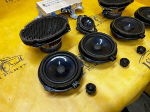 ZESTAW NAGŁOŚNIENIE GŁOŚNIKI SONY FORD FUSION USA