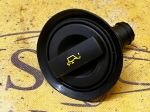 KOREK WLEWU OLEJU PORSCHE CAYENNE II 7P5 LIFT 92A