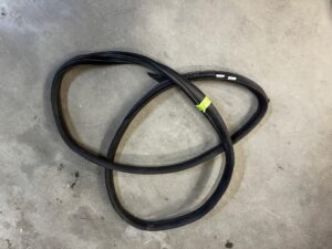 USZCZELKA DRZWI TYŁ PRAWA PRAWY MERCEDES CLS W218 SHOOTING BRAKE