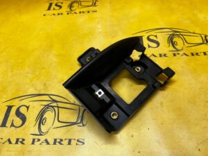 UCHWYT MOCOWANIE ASYSTENTA ZMIANY PASA LEWY PORSCHE PANAMERA 970 I LIFT