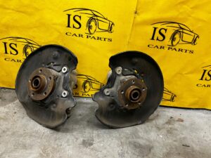 ZWROTNICA PIASTA PRAWY TYŁ TYLNA AUDI A8 D4