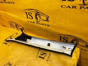 POSZYCIE OSŁONA OBUDOWA SŁUPKA PRZÓD A PRAWY PORSCHE MACAN 95B