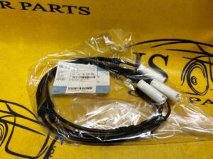 CZUJNIK ZUŻYCIA KLOCKÓW HAMULCOWYCH PRZÓD BMW 1 E81 3 E90 NOWY OEM