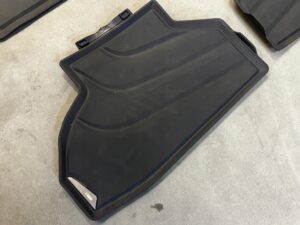 KOMPLET DYWANIKI WYCIERACZKI GUMOWE ORYGINALNE PRZÓD TYŁ BMW X5 F15 X6 F16