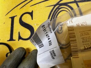 RAMIĘ WYCIERACZKI PRZÓD PRAWE PRAWY PASAŻERA BMW 5 G30 EU NOWE OEM