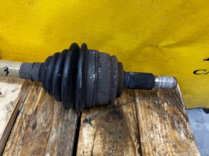 PÓŁOŚ PRZÓD PRZEDNIA LEWY LEWA PEUGEOT 308 II T9 1.5 1.6 BLUE HDI