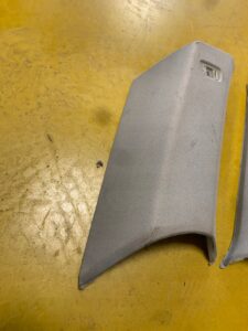 LEWA OSŁONA TAPICERKA POSZYCIE SŁUPKA TYŁ BMW F11