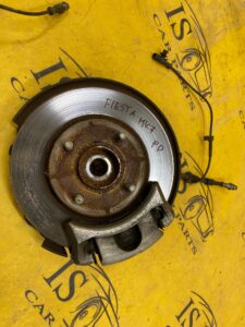 NOWA ZWROTNICA PIASTA PRAWA FORD FIESTA MK7