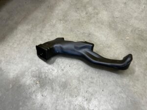 WLOT DOLOT KANAŁ POWIETRZA NA NOGI PRAWY PORSCHE PANAMERA 970 I LIFT