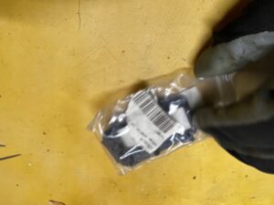 ZAŚLEPKA OSŁONY OBUDOWY KOLUMNY KIEROWNICZEJ BMW 7 E65 E66 NOWA OEM