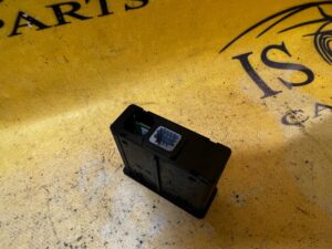 GNIAZDO PORT USB AUX RENAULT TALISMAN SCENIC IV