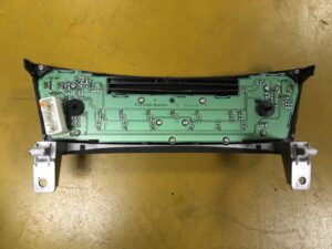 PANEL STEROWANIA RADIA NAWIGACJI INFINITI Q70 M