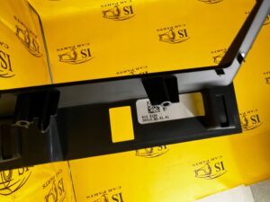 OSŁONA RAMKA DEKOR STELAŻ TUNELU ŚRODKOWEGO FORD EXPLORER VI MK6