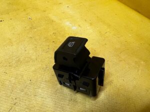 PANEL PRZEŁĄCZNIK SZYB TYŁ PRAWY 4 DRZWI FORD BRONCO 21-