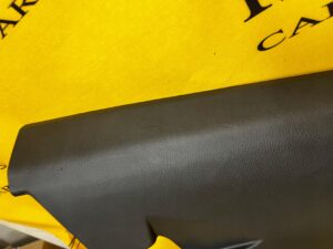 OSŁONA PROGU SŁUPKA PRAWY TYŁ VOLKSWAGEN TOUAREG PORSCHE CAYENNE II 7P5