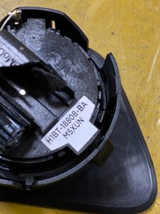 GŁOŚNIK WYSOKOTONOWY DESKI PRZÓD FORD FIESTA MK8