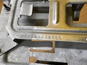 WSPORNIK MOCOWANIE UCHWYT STEROWNIKA MODUŁU KEYLESS MERCEDES GLS X166