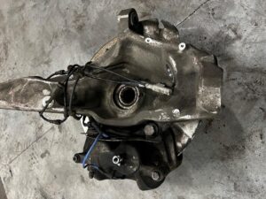 ZWROTNICA TARCZA PRZÓD LEWY LAND ROVER DISCOVERY V 5 L462 2.0 D