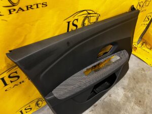 BOCZEK TAPICERKA DRZWI LEWY PRZÓD DACIA JOGGER SANDERO III