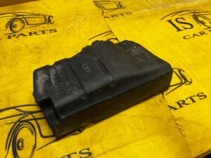 OSŁONA ZAŚLEPKA WYGŁUSZENIE PRAWA PRAWE RANGE ROVER VELAR L560