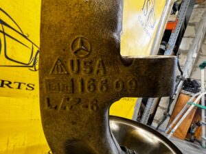 ZWROTNICA PIASTA WAHACZ PRZÓD LEWY MERCEDES GL X166 4.7 V8 4MATIC