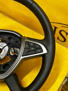 KIEROWNICA SKÓRA MULTIFUNKCJA DACIA SANDERO III STEPWAY