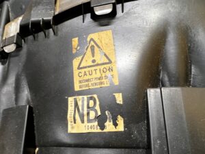 LICZNIK PRĘDKOŚCIOMIERZ ZEGARY PRZEŁĄCZNIKI CHEVROLET CORVETTE C5 97-04