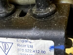 ZACZEP BLOKADY KANAPY TYŁ PRAWY PORSCHE PANAMERA 970 I LIFT